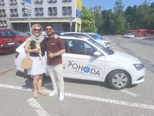 Tlumočení závěrečné zkoušky k získání řidičského oprávnění skupiny B ve Valašském Meziříčí